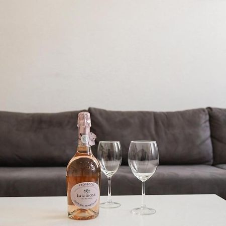 Apartment 10-Next Metro U3 Βιέννη Εξωτερικό φωτογραφία